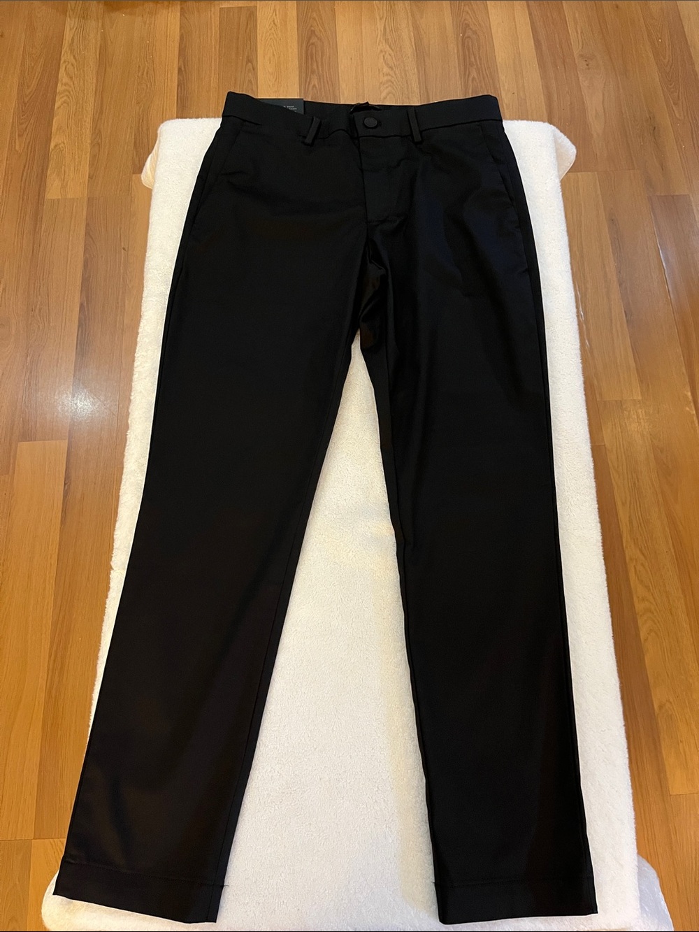 Banana Republic Men’s Core Temp Slim Fit Black Straight-Leg Dress Pants